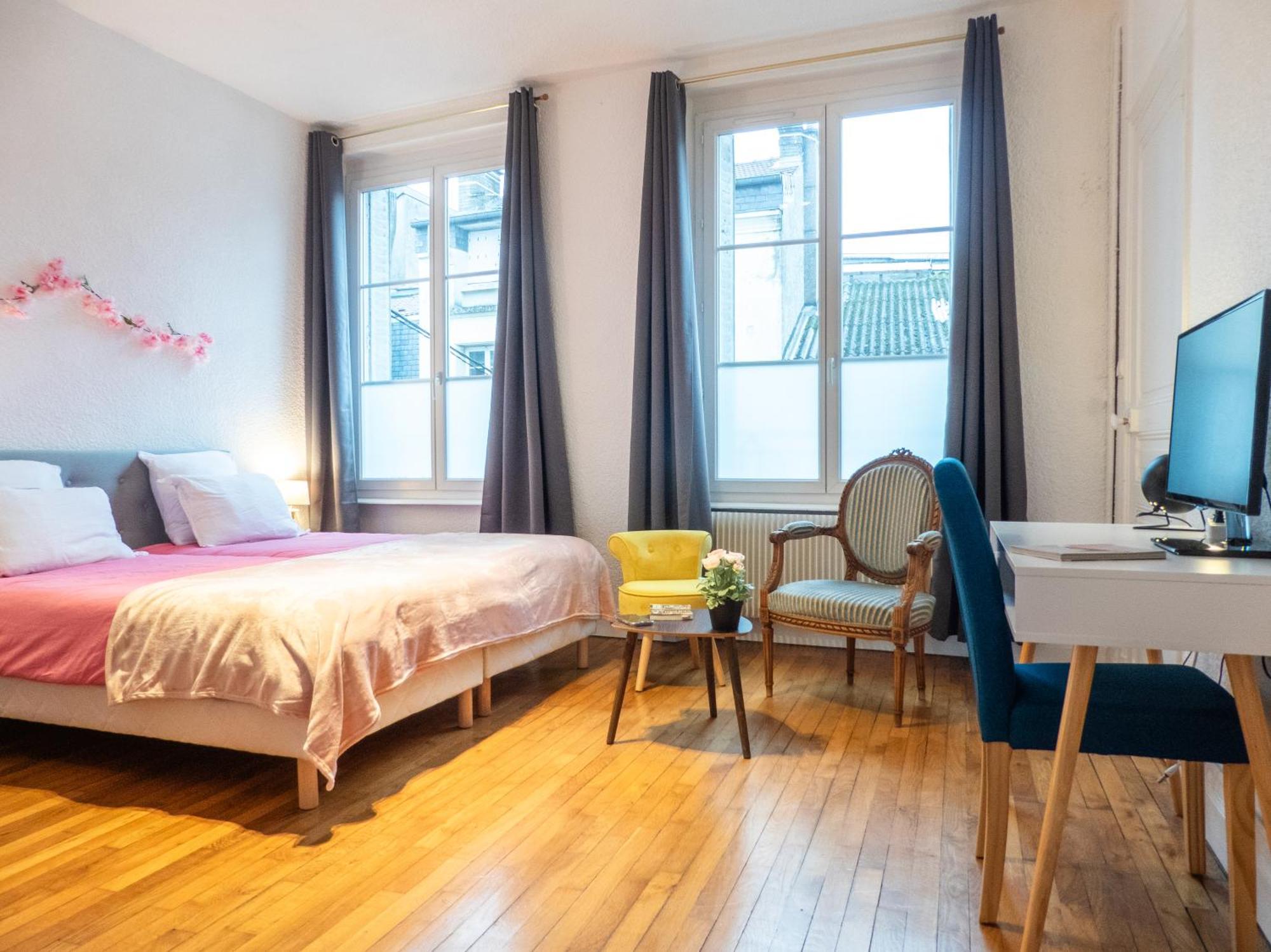 L'Amour De La Paix - Centre-Ville - Jardin - Proche Gare - Tv65"Primevideo - Ambiance Tres Chaleureuse - Parking Gratuit Sous-Video Surveillance Proche - Gere Par Presta-Zen'Services Verdun-sur-Meuse Dış mekan fotoğraf