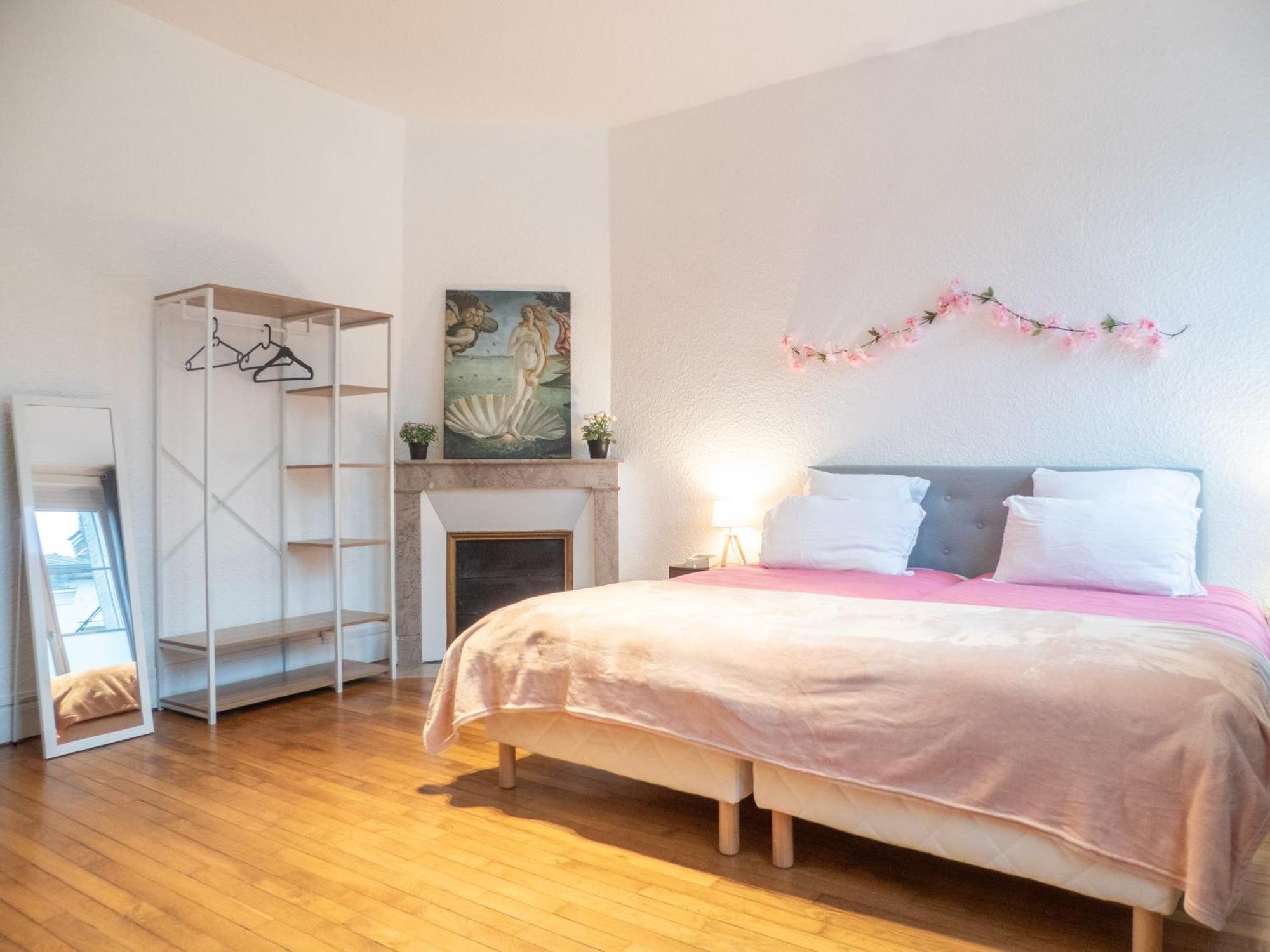 L'Amour De La Paix - Centre-Ville - Jardin - Proche Gare - Tv65"Primevideo - Ambiance Tres Chaleureuse - Parking Gratuit Sous-Video Surveillance Proche - Gere Par Presta-Zen'Services Verdun-sur-Meuse Dış mekan fotoğraf
