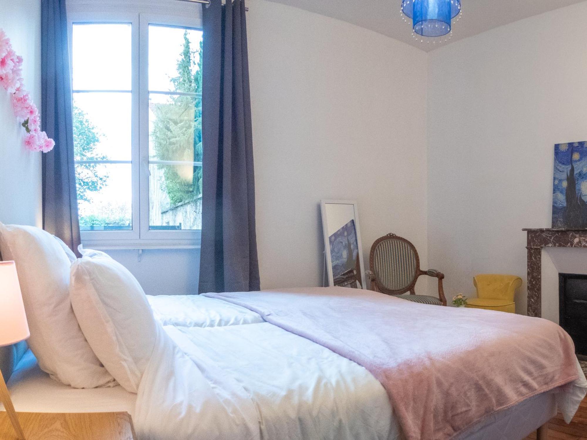 L'Amour De La Paix - Centre-Ville - Jardin - Proche Gare - Tv65"Primevideo - Ambiance Tres Chaleureuse - Parking Gratuit Sous-Video Surveillance Proche - Gere Par Presta-Zen'Services Verdun-sur-Meuse Dış mekan fotoğraf