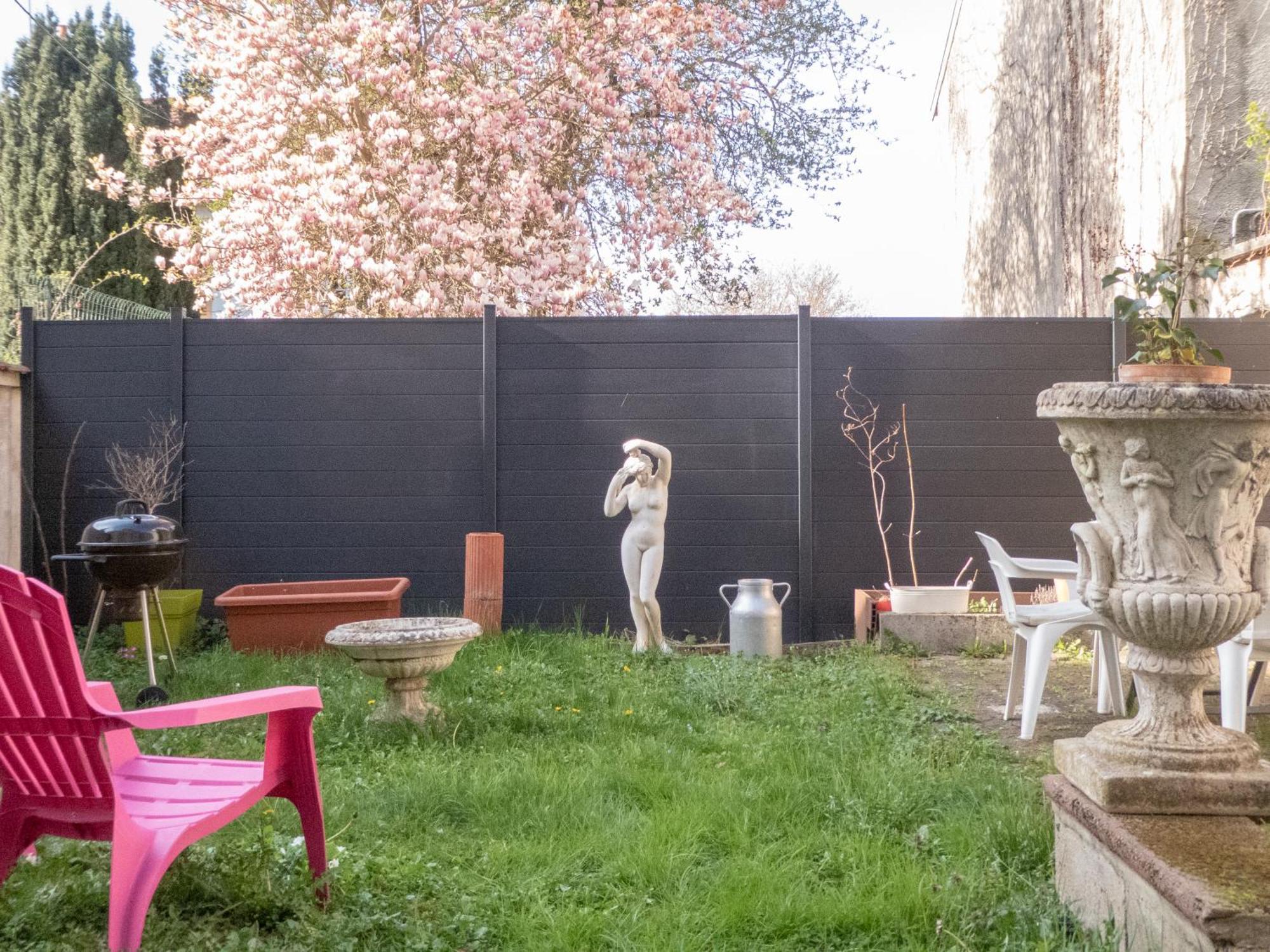 L'Amour De La Paix - Centre-Ville - Jardin - Proche Gare - Tv65"Primevideo - Ambiance Tres Chaleureuse - Parking Gratuit Sous-Video Surveillance Proche - Gere Par Presta-Zen'Services Verdun-sur-Meuse Dış mekan fotoğraf